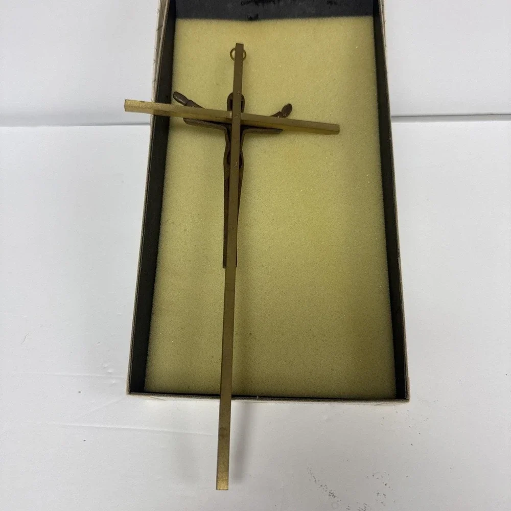 Vintage bronze/brass cross crucifix with hanging hook 10